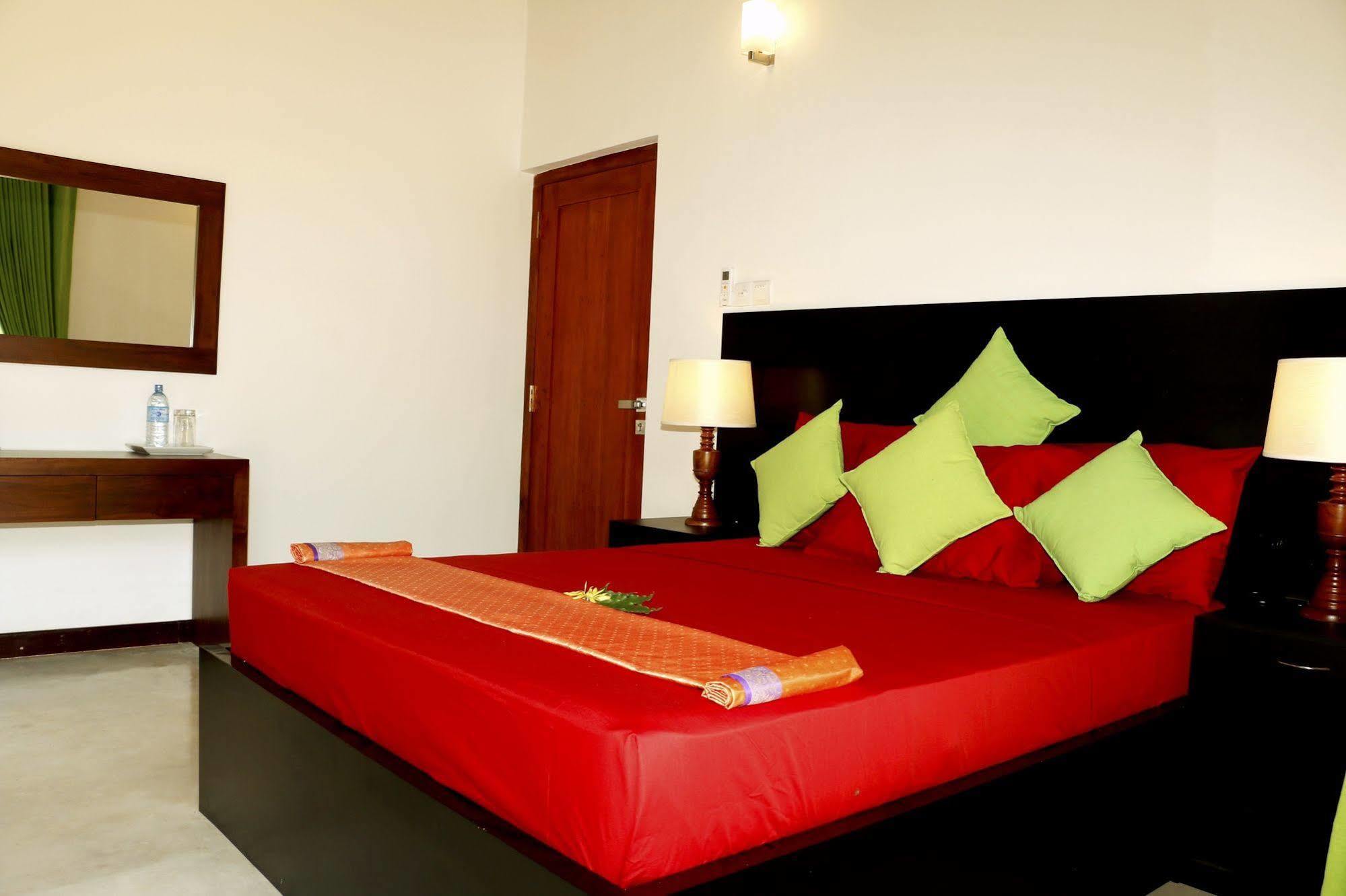 Aqua Dunhinda Villa Канди Экстерьер фото